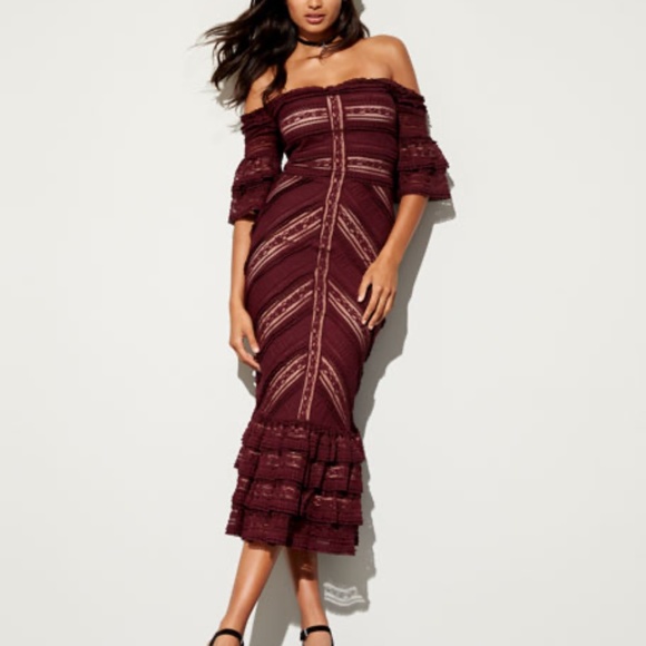 cinq a sept Dresses & Skirts - ♥️ Cinq A Sept Midi Dress Naya Lace Off-The-Shoulder Mulberry Red Maroon Size 4
